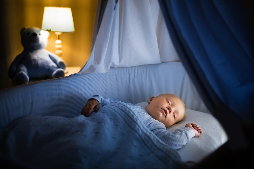 Umiditatea, temperatura și lumina din camera bebelușului. Ce trebuie să știe orice părinte despre ele